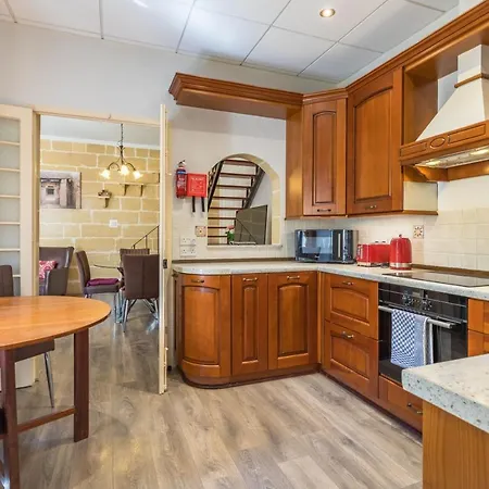 Charming Duplex In The Centre Of Lägenhet *